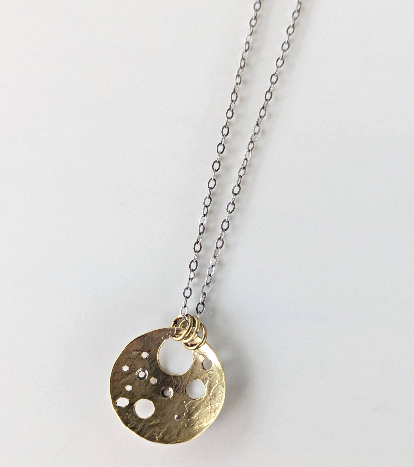 Hollows Necklace