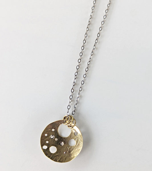 Hollows Necklace